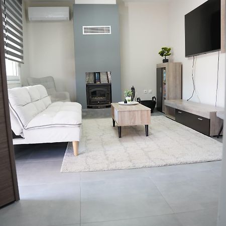 Paulos+Eva House Trikala  Exterior photo